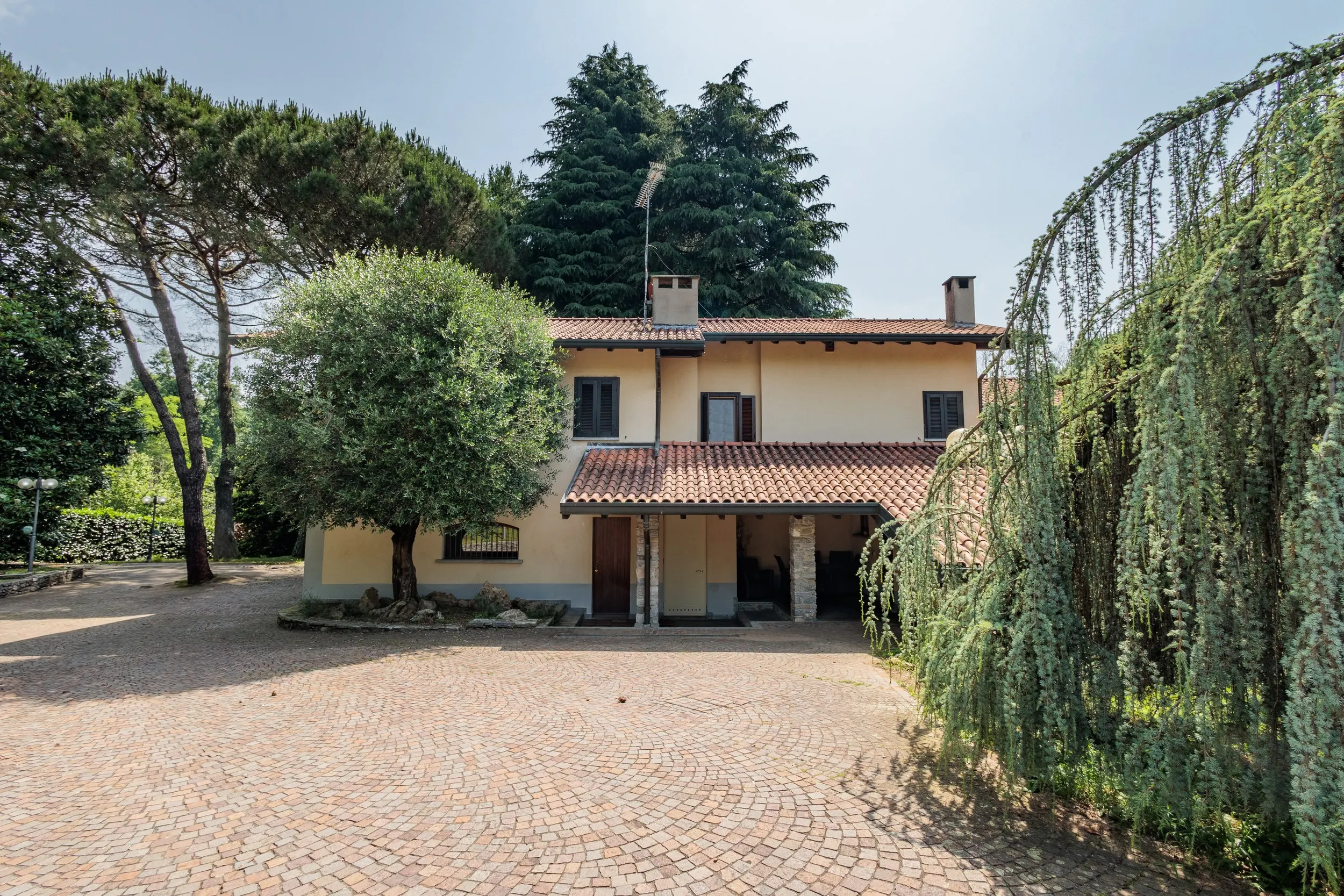 Esterni, terrazzi e contesto
